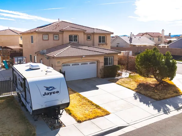 3220 Summer Breeze Ave, Rosamond, CA 93560