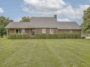 2855 Logan Rd, Greenbrier, TN 37073