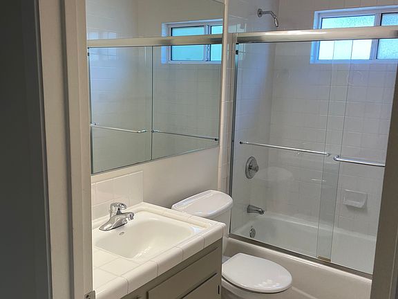 4th image of 487 Ortega Ave APT 5