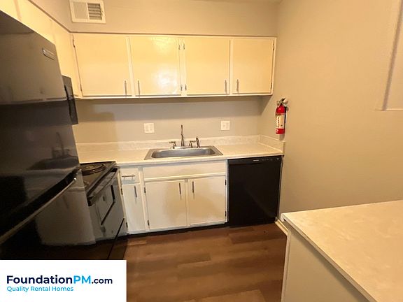 3rd image of 3945 Macon Rd APT 5