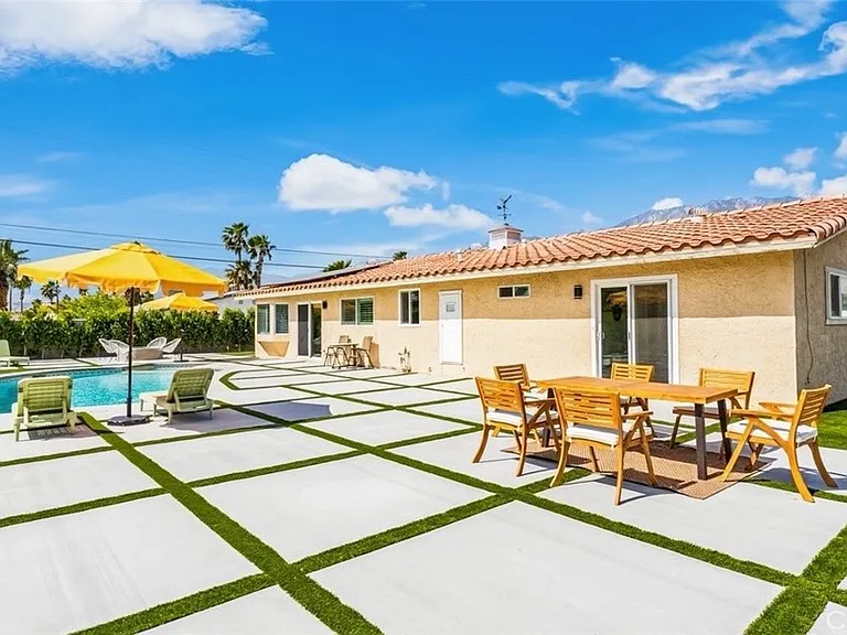 2240 N San Gorgonio Rd — Photo 13