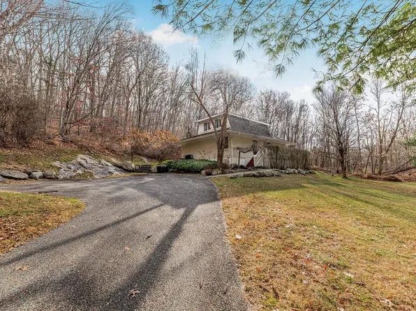 15 Annarock Drive, Somers, NY 10589