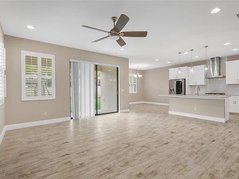 3934 Maurice Ave — Photo 7