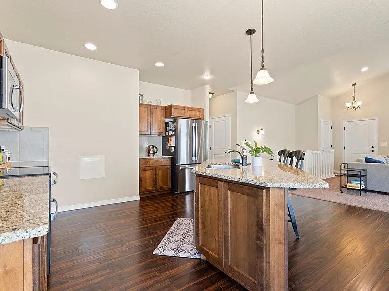 2938 Joseph Dr — Photo 10