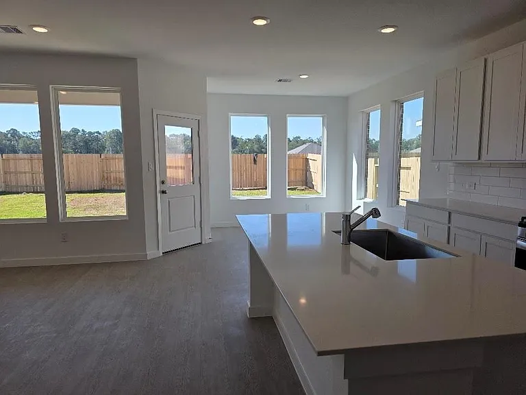 1743 Magnolia Jade Ct — Photo 11
