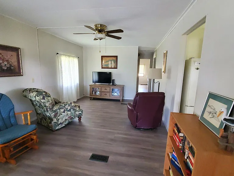 4800 SE Federal Hwy #47 — Photo 9