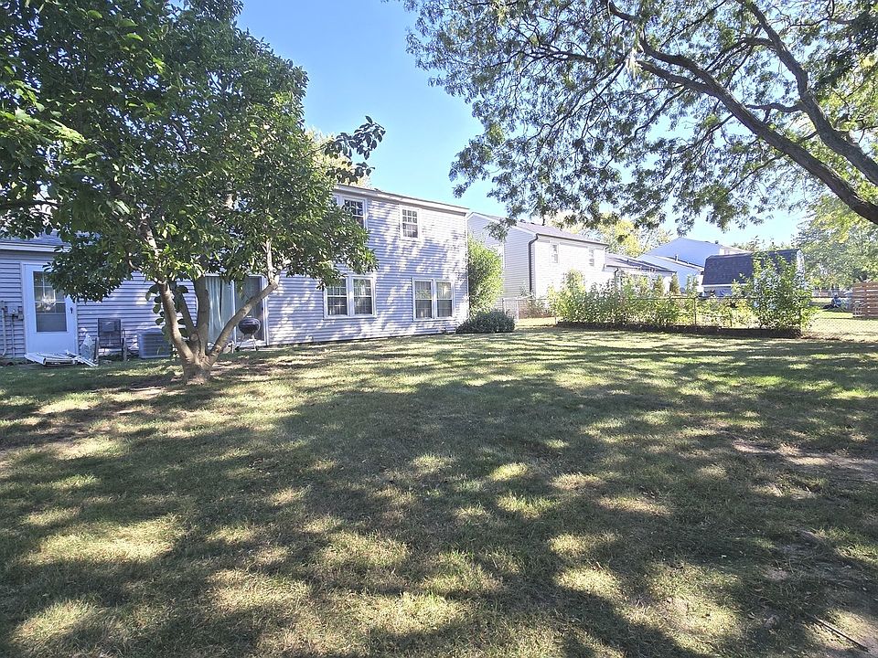 2nd image of 216 Alpine Dr