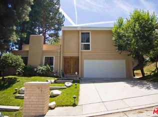 17154 Clemons Dr, Encino, CA 91436