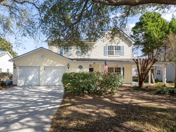 1051 Wayfarer Ln, Charleston, SC 29412