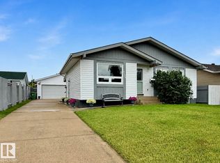9326 81st St, Fort Saskatchewan, AB T8L3L2
