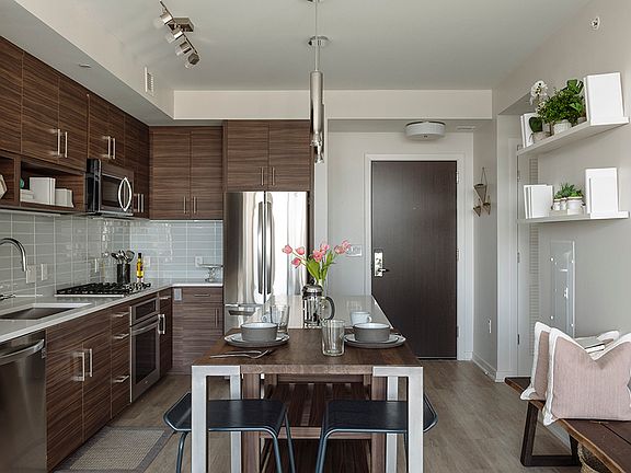 4th image of 402 Army Navy Dr #1228