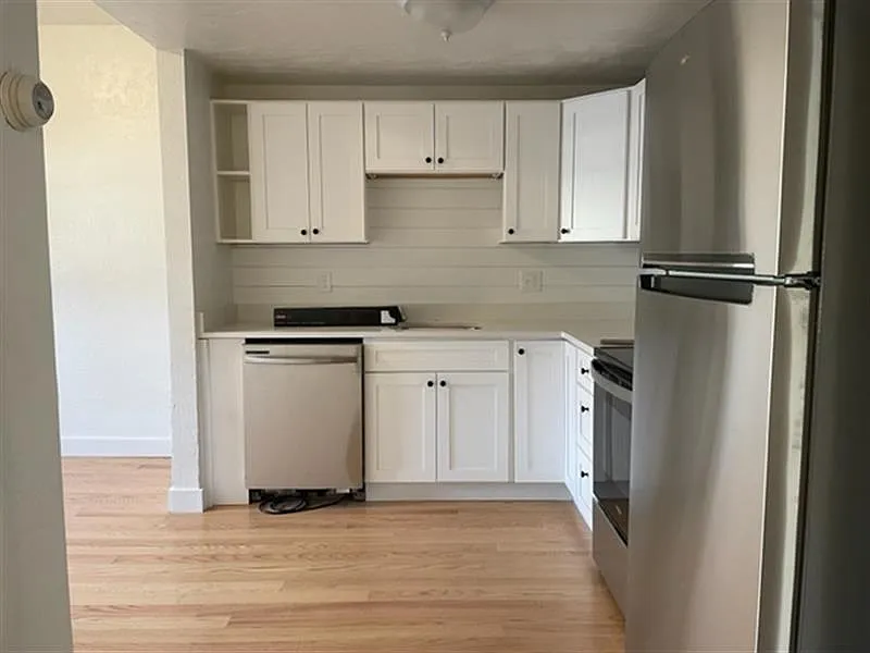1 bed, 650 sqft, $2,275 — Photo 2