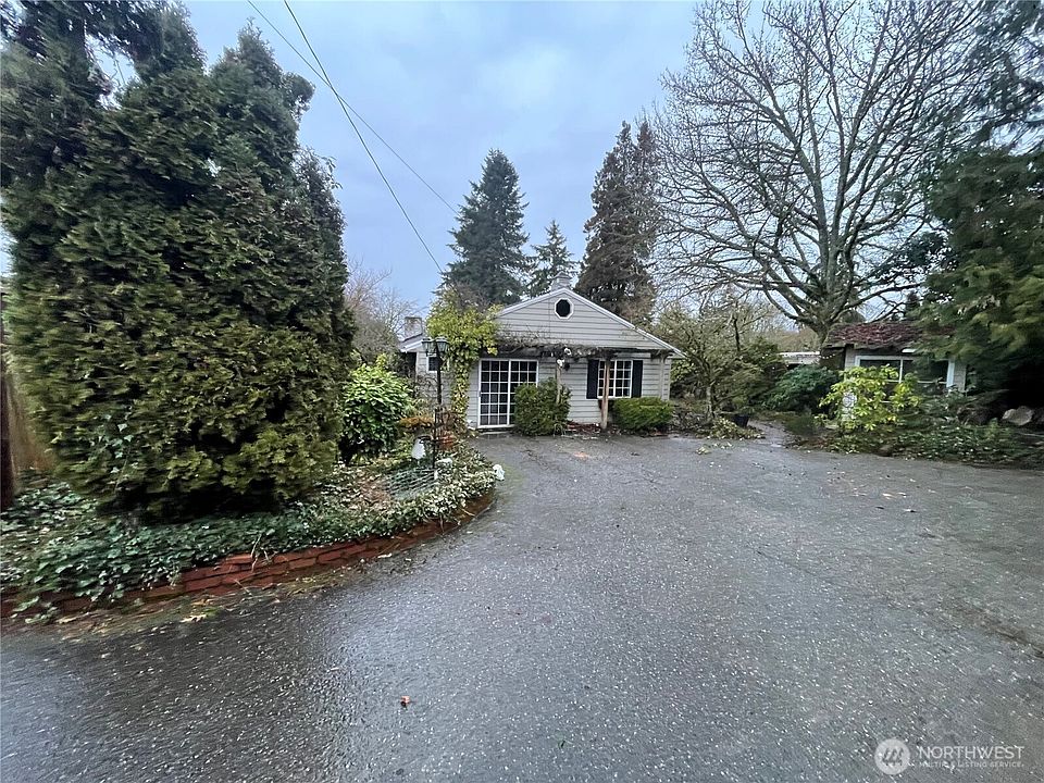 1st image of 804 84th Avenue NE