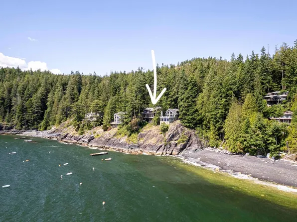 329 Esplanade Rd, Sunshine Coast, BC V0N 1G2