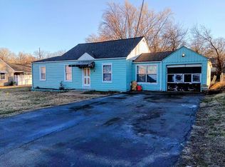 11030 Old Saint Charles Rd, Saint Ann, MO 63074