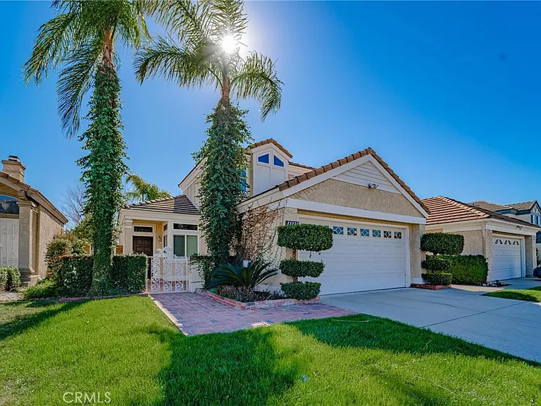 11123 Woodview Dr — Photo 1