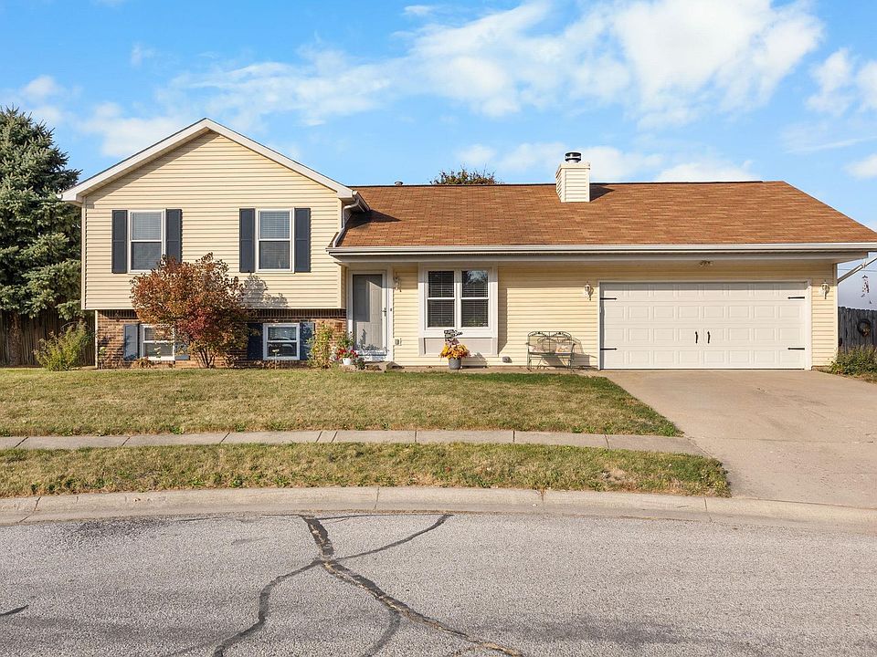1st image of 6 Harter Dr W