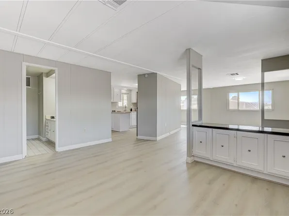 3652 Katmai Dr, Las Vegas, NV 89122