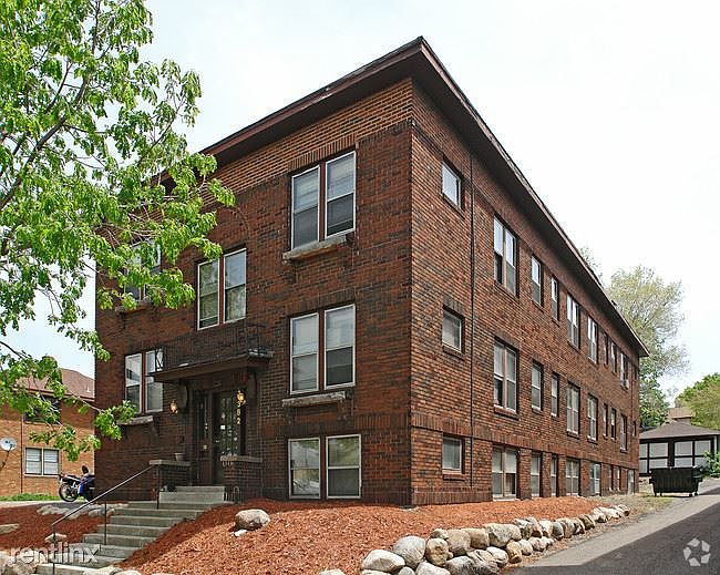 382 Pierce Street N Building Pic