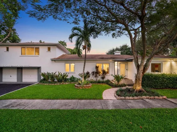 9001 NE 4th Ave, El Portal, FL 33138