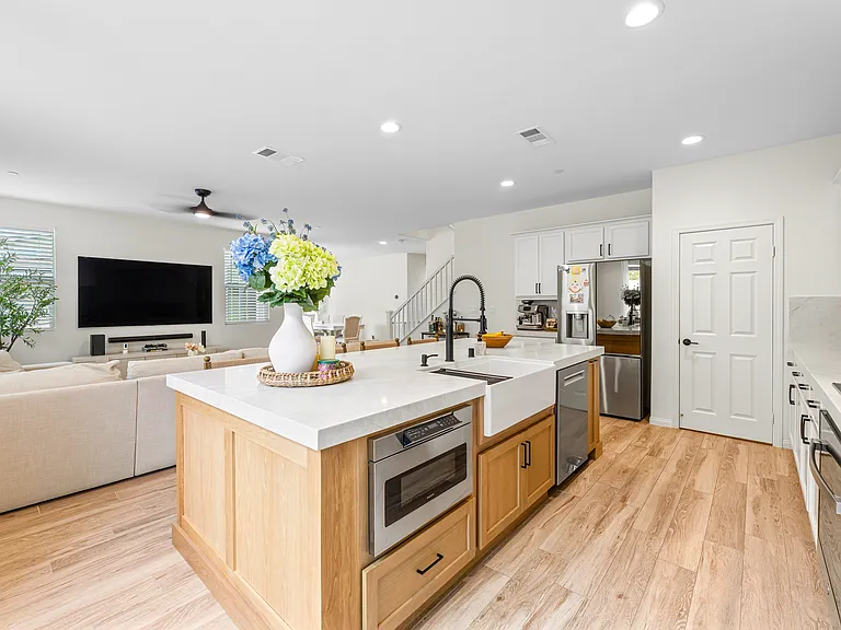 39490 Verbena Way — Photo 2
