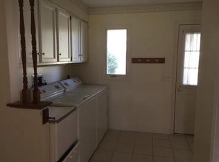 21 Bay Colony Dr, Pittsford, NY 14534