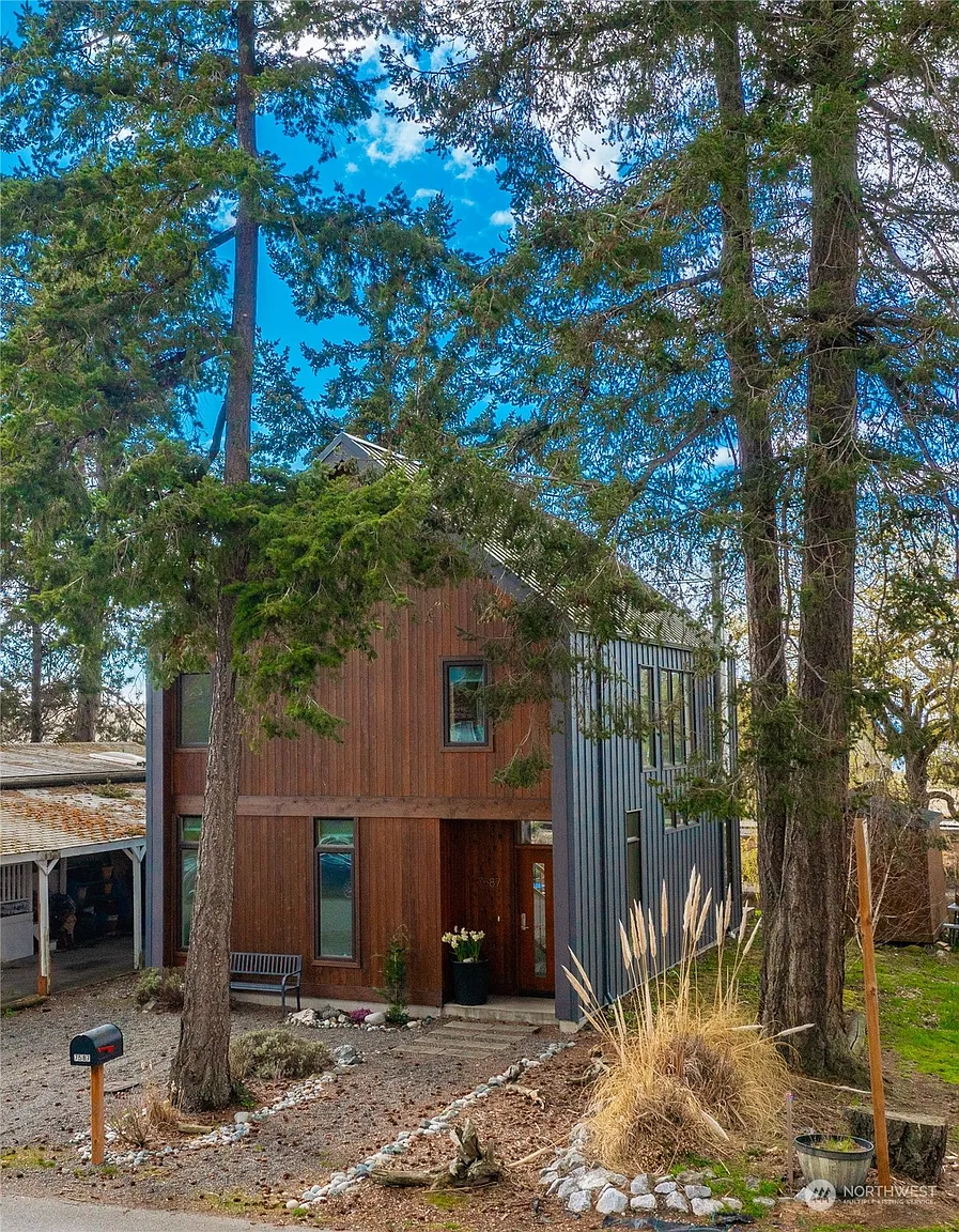 7587 Morrison Avenue photo 1
