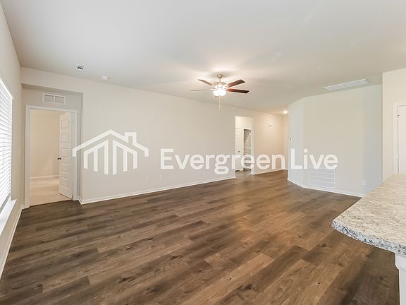 3rd image of 505 SE Nelson Dr