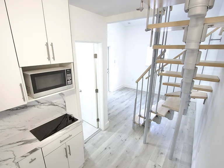 876 NE 81st St #2 — Photo 4
