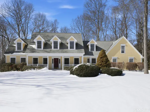 33 Westwood Drive, Canton, CT 06019