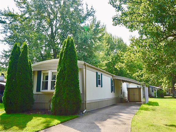 3rd image of 8 Overland Dr #8