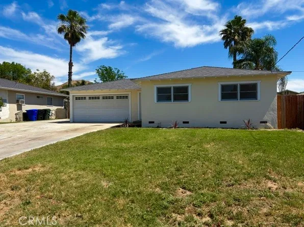 3892 Kenneth St, Riverside, CA 92509