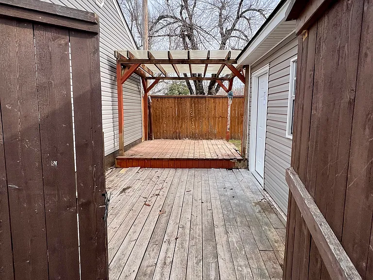 Back Deck/Pergola