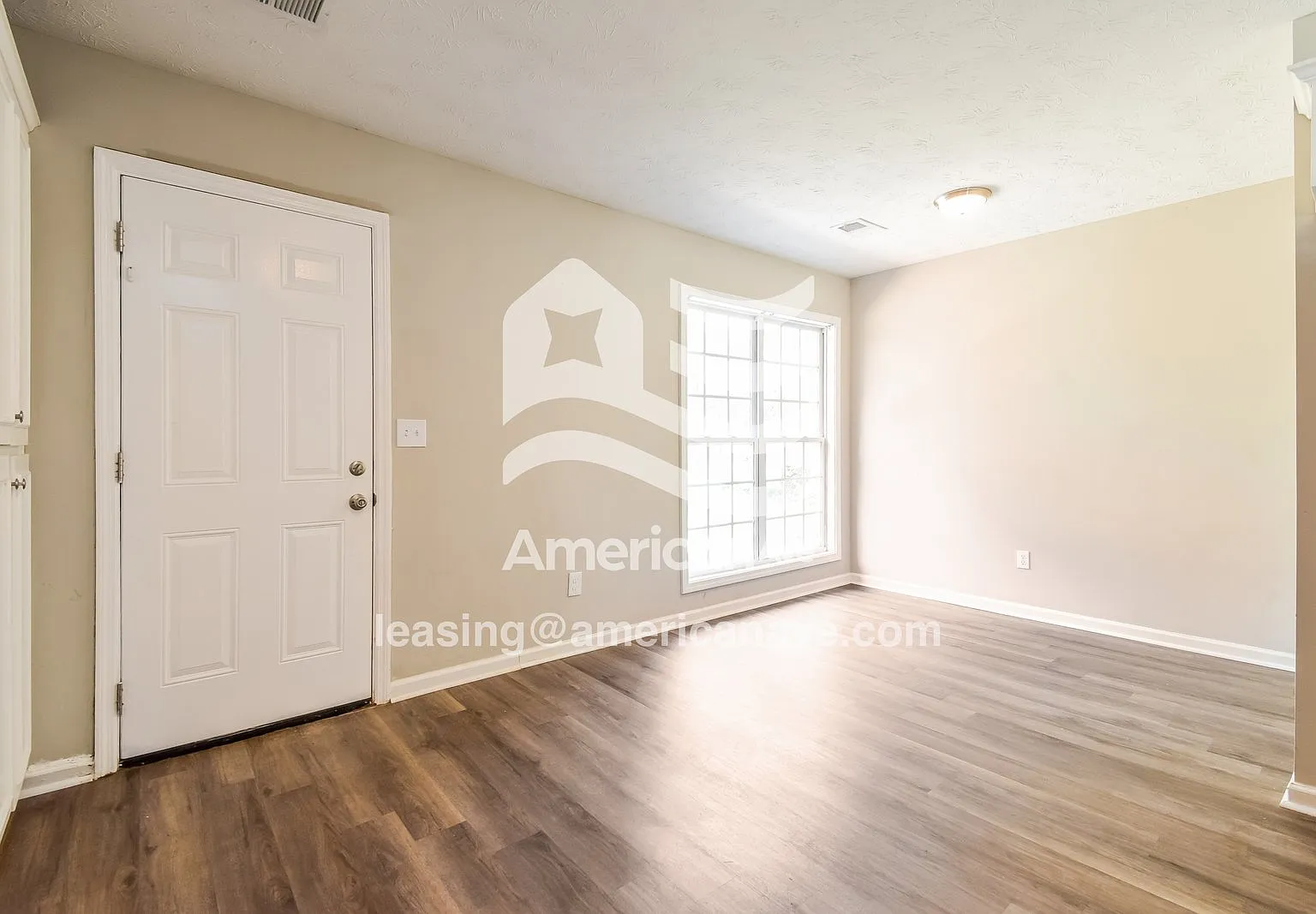 3 bed, 2.0 bath, 1348 sqft, $1,397 — Photo 4