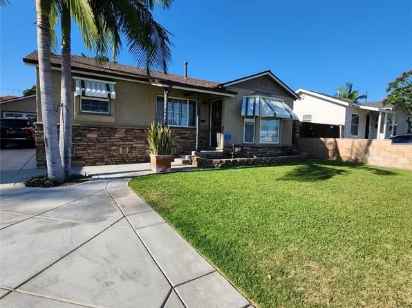 203 W Greenwood Ave, La Habra, CA 90631