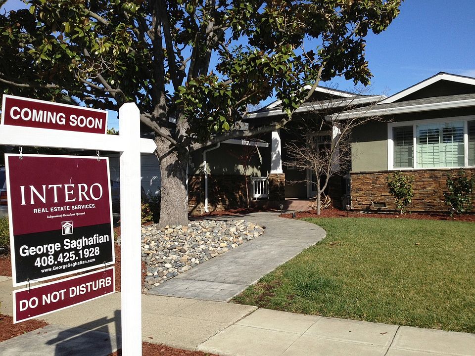 1st image of 5076 Redstone Dr
