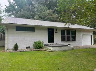 1805 Ridgewood Dr, Murray, KY 42071