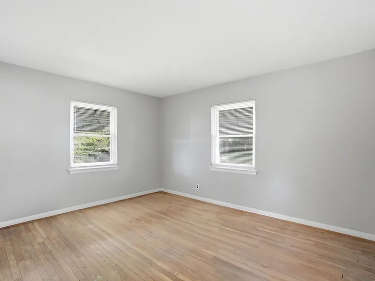 3267 Walmar Dr — Photo 7