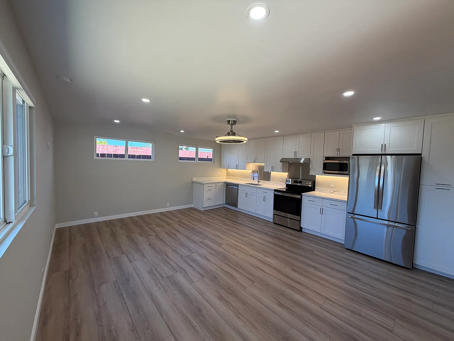 1 bed, 645 sqft, $2,800 — Photo 3