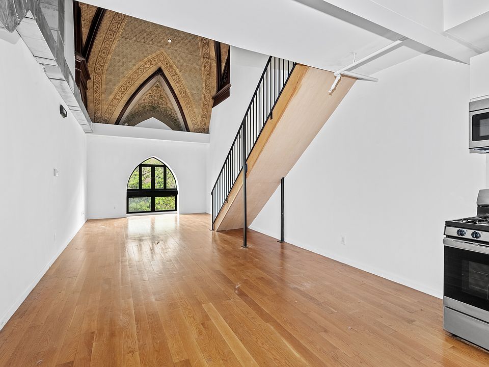 1st image of 618 Bushwick Ave #313