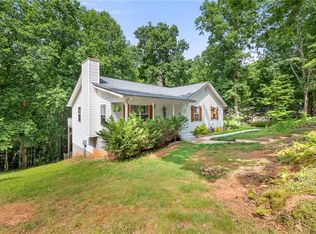 3231 Navajo Cir, Gainesville, GA 30501