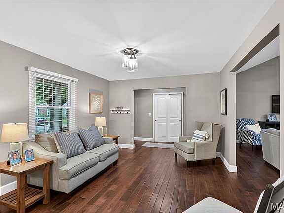 5th image of 15580 Clover Ridge Dr