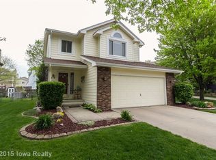 417 53rd Pl, West Des Moines, IA 50266