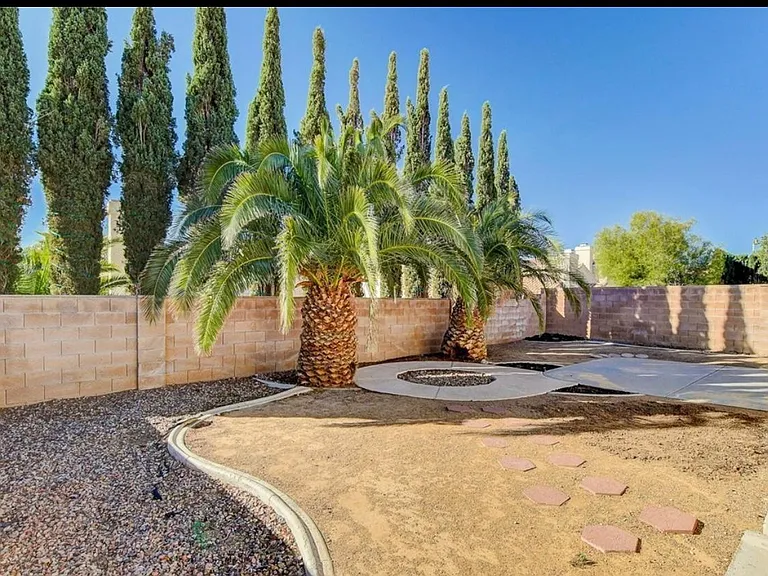 9533 Chianti Ln — Photo 19