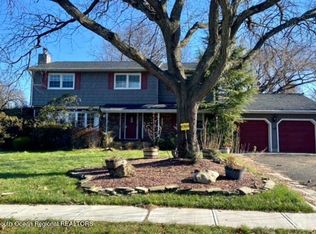 48 Scheid Dr, Parlin, NJ 08859