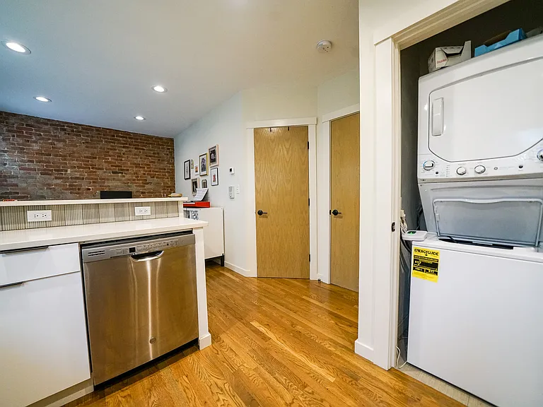 2 Belvidere Pl — Photo 5