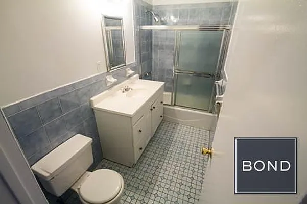 Rented by Bond New York | media 28