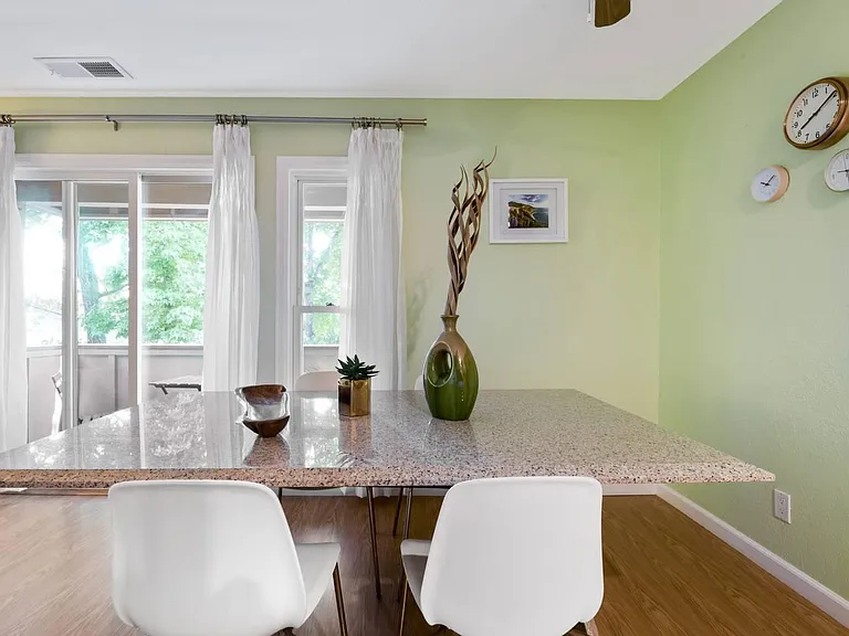 2468 W Bayshore Rd #5 — Photo 11