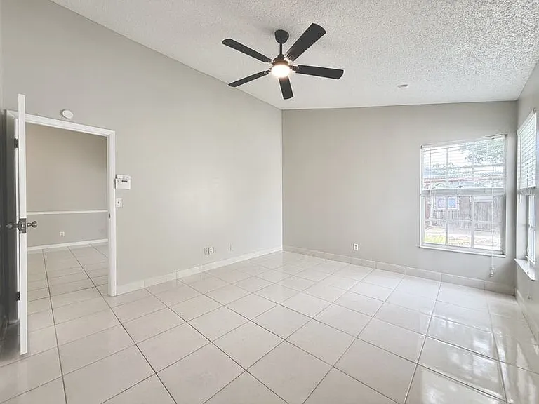 11316 Maybrook Ave — Photo 28