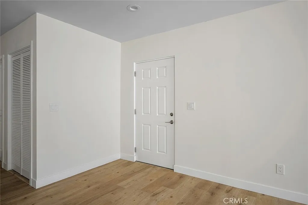 3 bed, 3.5 bath, 1453 sqft, $4,150 — Photo 2
